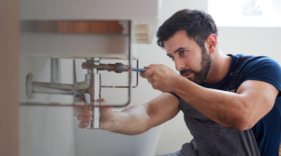 Sink pipe leak repair in North Manchester, IN